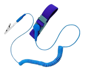 "PULSERA ANTIESTATICA, BRAZALETE.
RESISTENCIA DE 1 -1,2 OHM. 1/4 W.
LARGO DE CABLE: 1 M.
LARGO DE CAIMÁN: 5 CM 
PESO DE LA PULSERA: 50.2 g.
BANDA ELASTICA DE 25CM DE LARGO Y 18MM DE ANCHO
GARANTIA: 30 DÍAS"